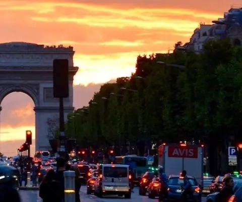 pros and cons of study abroad in europe