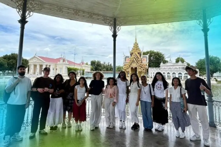 Taking a break during an internship abroad to explore beautiful Bangkok.