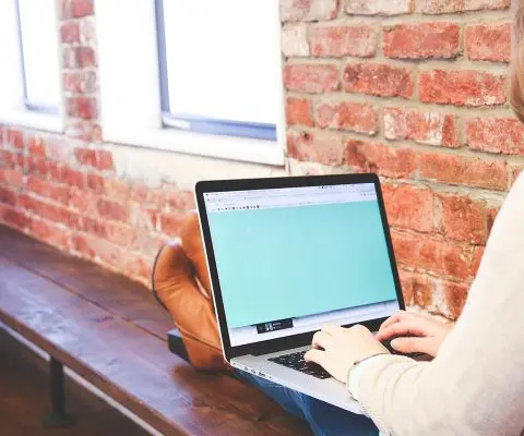 Student looking for a program online