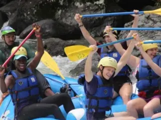 Study in Costa Rica - Arcos